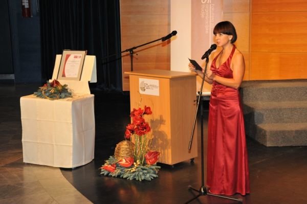 Povezovalka programa, ga. Irena Papež Potočar.